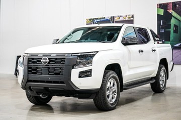 https://vehicle-cdn.autoleague.cloud/33417_2986858_5.jpg