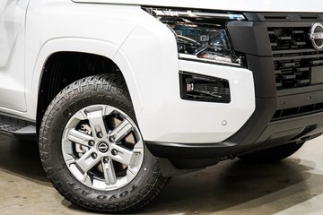 https://vehicle-cdn.autoleague.cloud/33417_2986862_2.jpg