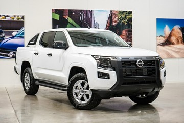 https://vehicle-cdn.autoleague.cloud/33417_2986863_1.jpg