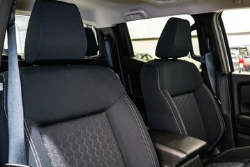 https://vehicle-cdn.autoleague.cloud/33417_2986863_12.jpg
