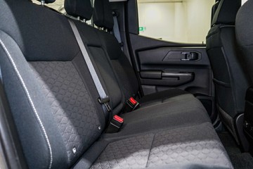 https://vehicle-cdn.autoleague.cloud/33417_2986863_13.jpg
