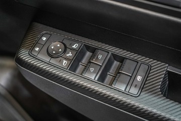 https://vehicle-cdn.autoleague.cloud/33417_2986863_17.jpg