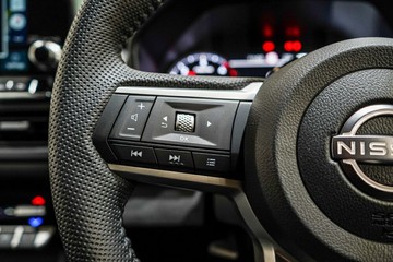 https://vehicle-cdn.autoleague.cloud/33417_2986863_19.jpg