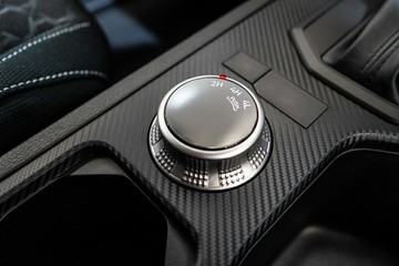 https://vehicle-cdn.autoleague.cloud/33417_2986863_25.jpg