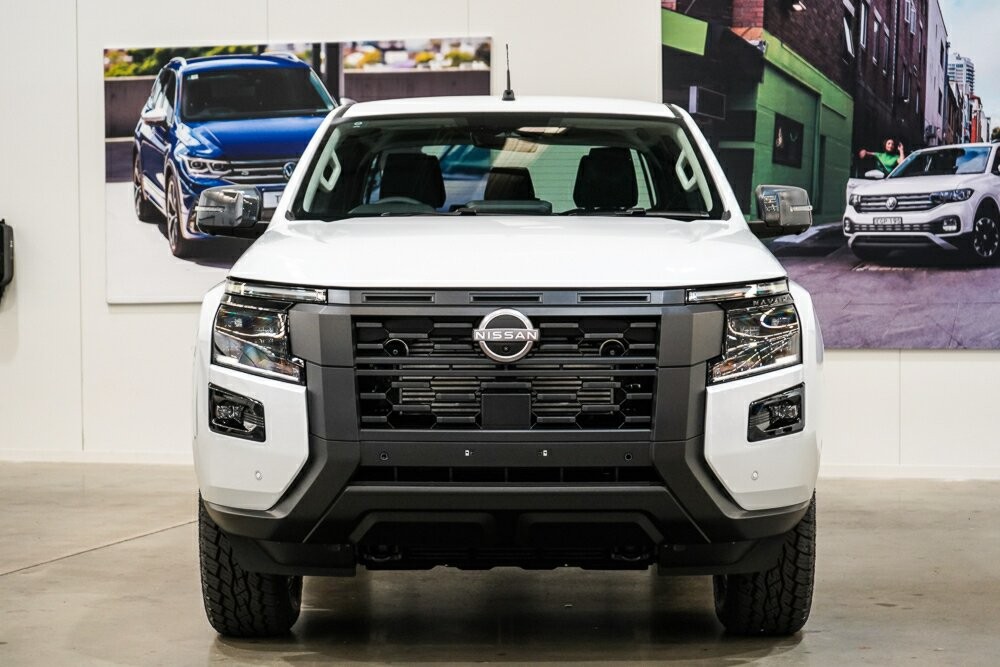 Nissan Navara image 3