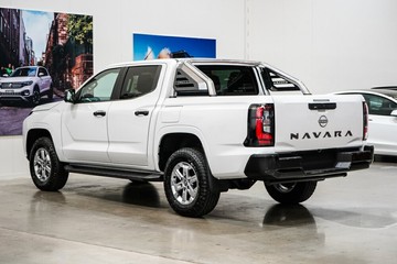 https://vehicle-cdn.autoleague.cloud/33417_2986863_6.jpg