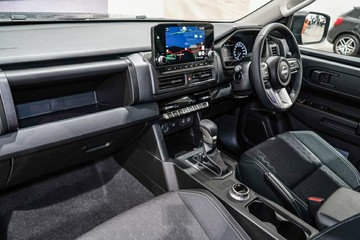 https://vehicle-cdn.autoleague.cloud/33417_2986875_24.jpg
