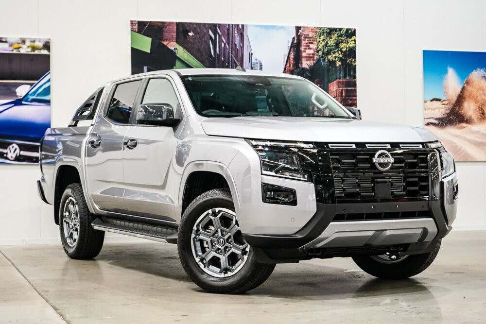 Nissan Navara image 1