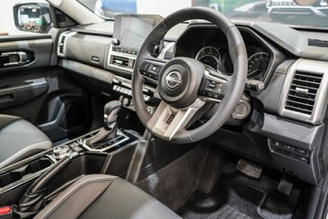 https://vehicle-cdn.autoleague.cloud/33417_2986890_16.jpg