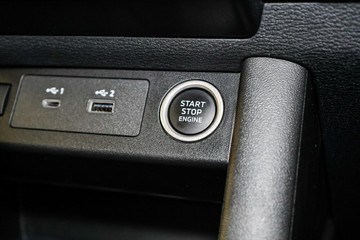https://vehicle-cdn.autoleague.cloud/33417_2986890_20.jpg
