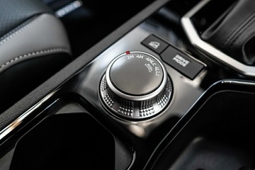 https://vehicle-cdn.autoleague.cloud/33417_2986890_21.jpg