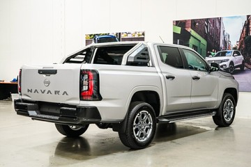 https://vehicle-cdn.autoleague.cloud/33417_2986890_8.jpg
