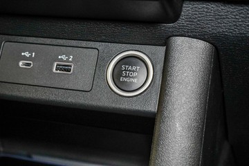 https://vehicle-cdn.autoleague.cloud/33417_2986911_25.jpg