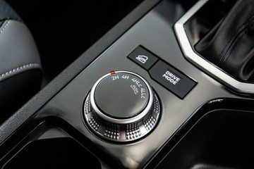 https://vehicle-cdn.autoleague.cloud/33417_2986911_26.jpg