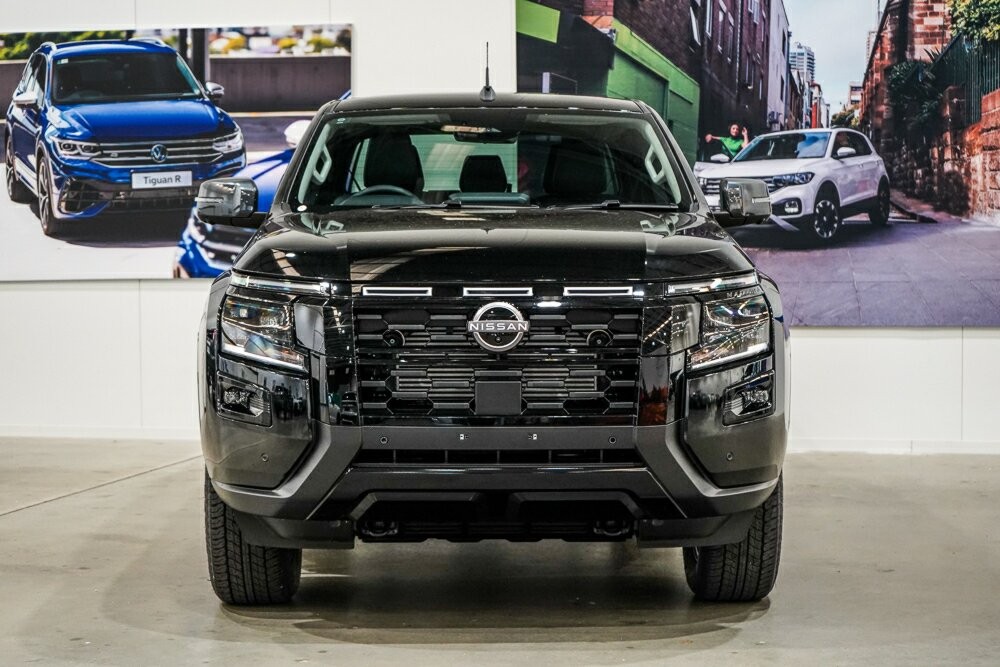 Nissan Navara image 3