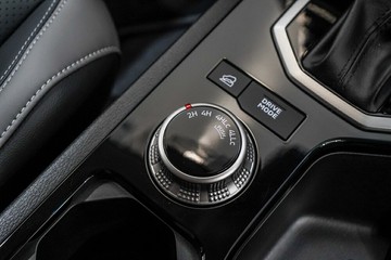 https://vehicle-cdn.autoleague.cloud/33417_2986921_26.jpg