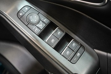 https://vehicle-cdn.autoleague.cloud/33417_2987101_14.jpg