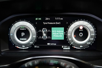 https://vehicle-cdn.autoleague.cloud/33417_2987101_20.jpg