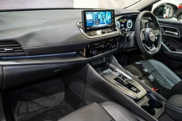 https://vehicle-cdn.autoleague.cloud/33417_2987101_26.jpg