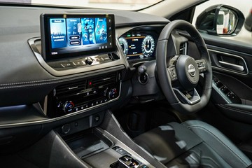 https://vehicle-cdn.autoleague.cloud/33417_2987101_27.jpg