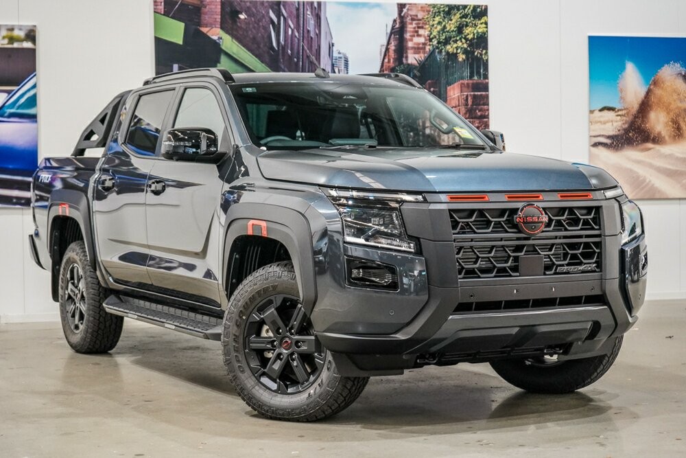 Nissan Navara image 1