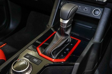 https://vehicle-cdn.autoleague.cloud/33417_2993844_28.jpg