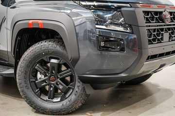https://vehicle-cdn.autoleague.cloud/33417_2993844_3.jpg