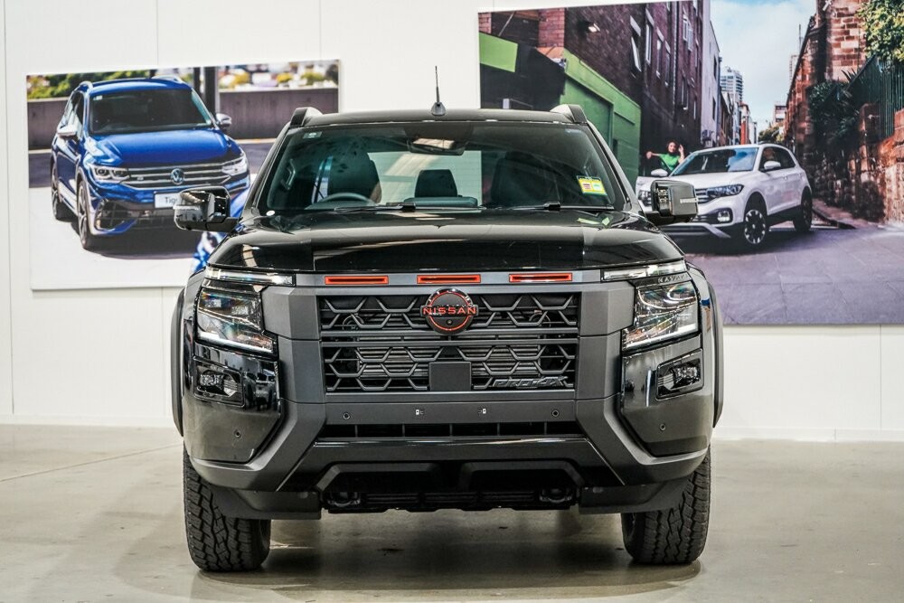 Nissan Navara image 3