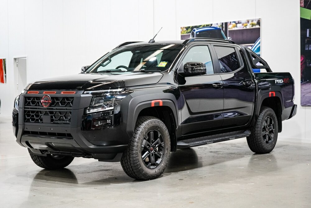 Nissan Navara image 4