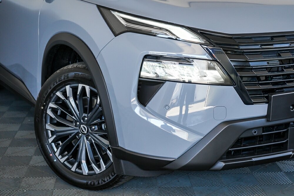 Nissan X-trail image 2