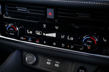 https://vehicle-cdn.autoleague.cloud/33417_2995024_21.jpg