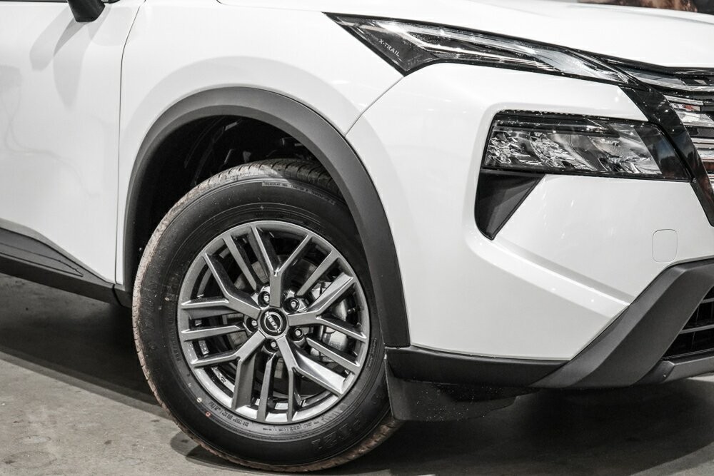 Nissan X-trail image 2