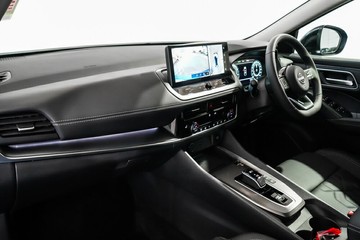 https://vehicle-cdn.autoleague.cloud/33417_2996812_10.jpg