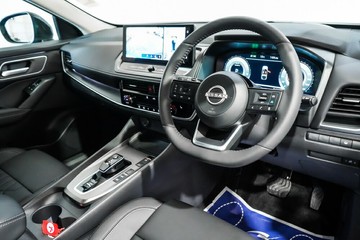 https://vehicle-cdn.autoleague.cloud/33417_2996812_12.jpg