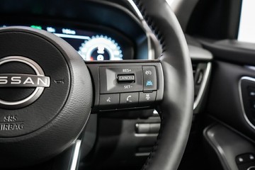 https://vehicle-cdn.autoleague.cloud/33417_2996812_15.jpg