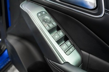 https://vehicle-cdn.autoleague.cloud/33417_2996812_20.jpg