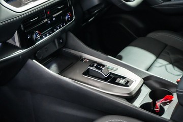 https://vehicle-cdn.autoleague.cloud/33417_2996812_24.jpg