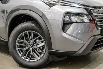 https://vehicle-cdn.autoleague.cloud/33417_2997846_2.jpg
