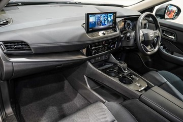 https://vehicle-cdn.autoleague.cloud/33417_2997846_26.jpg