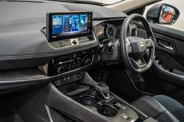 https://vehicle-cdn.autoleague.cloud/33417_2997847_27.jpg