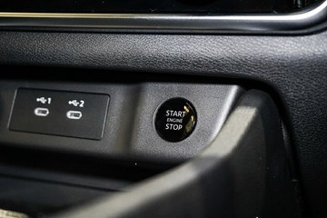 https://vehicle-cdn.autoleague.cloud/33417_2997849_21.jpg