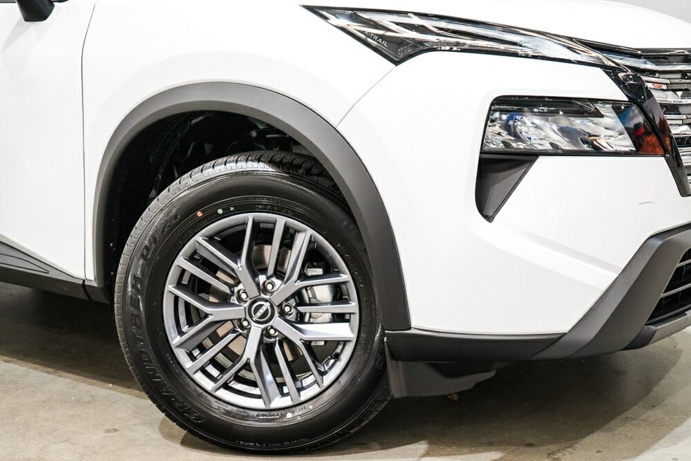 Nissan X-trail image 2