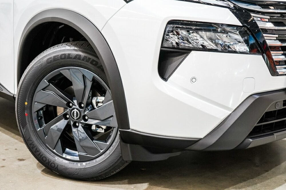 Nissan X-trail image 2