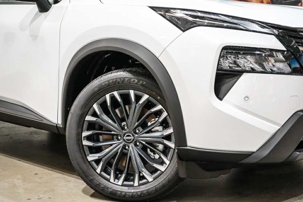 Nissan X-trail image 2