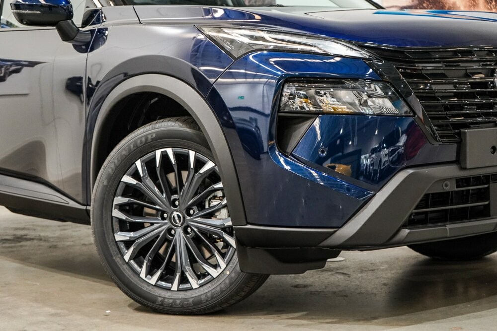 Nissan X-trail image 2