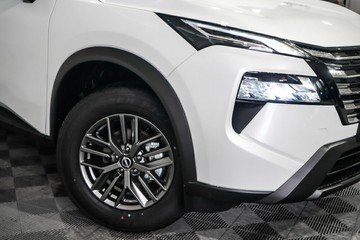 https://vehicle-cdn.autoleague.cloud/33417_2999214_2.jpg