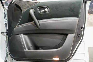 https://vehicle-cdn.autoleague.cloud/33417_3000680_17.jpg