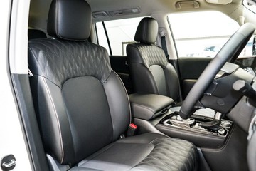 https://vehicle-cdn.autoleague.cloud/33417_3000680_20.jpg