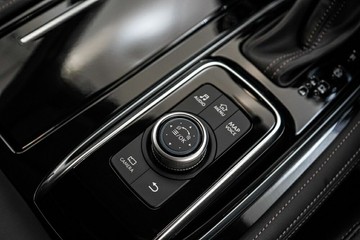 https://vehicle-cdn.autoleague.cloud/33417_3000680_31.jpg