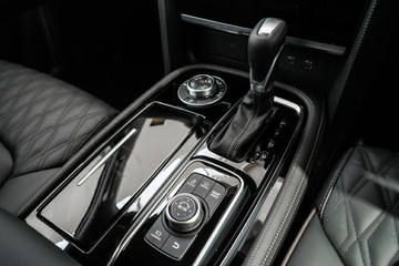 https://vehicle-cdn.autoleague.cloud/33417_3001323_18.jpg